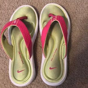 Nike flip flops